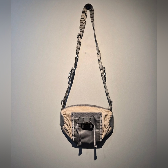 lululemon athletica Handbags - Lululemon Multi Purpose Shoulder Bag | OS